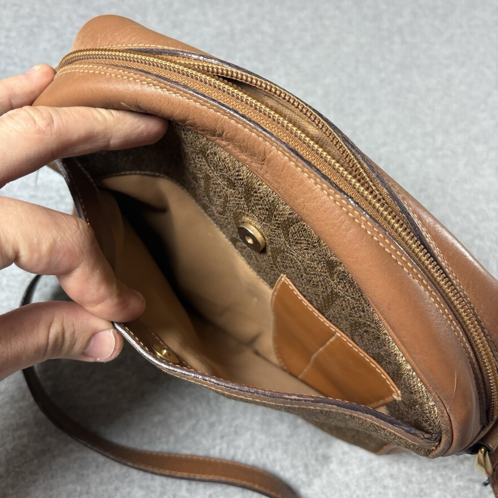 Vintage 80s Gucci GG Monogram Camera Bag Leather Crossbody Shoulder Purse Italy - Picture 9 of 16